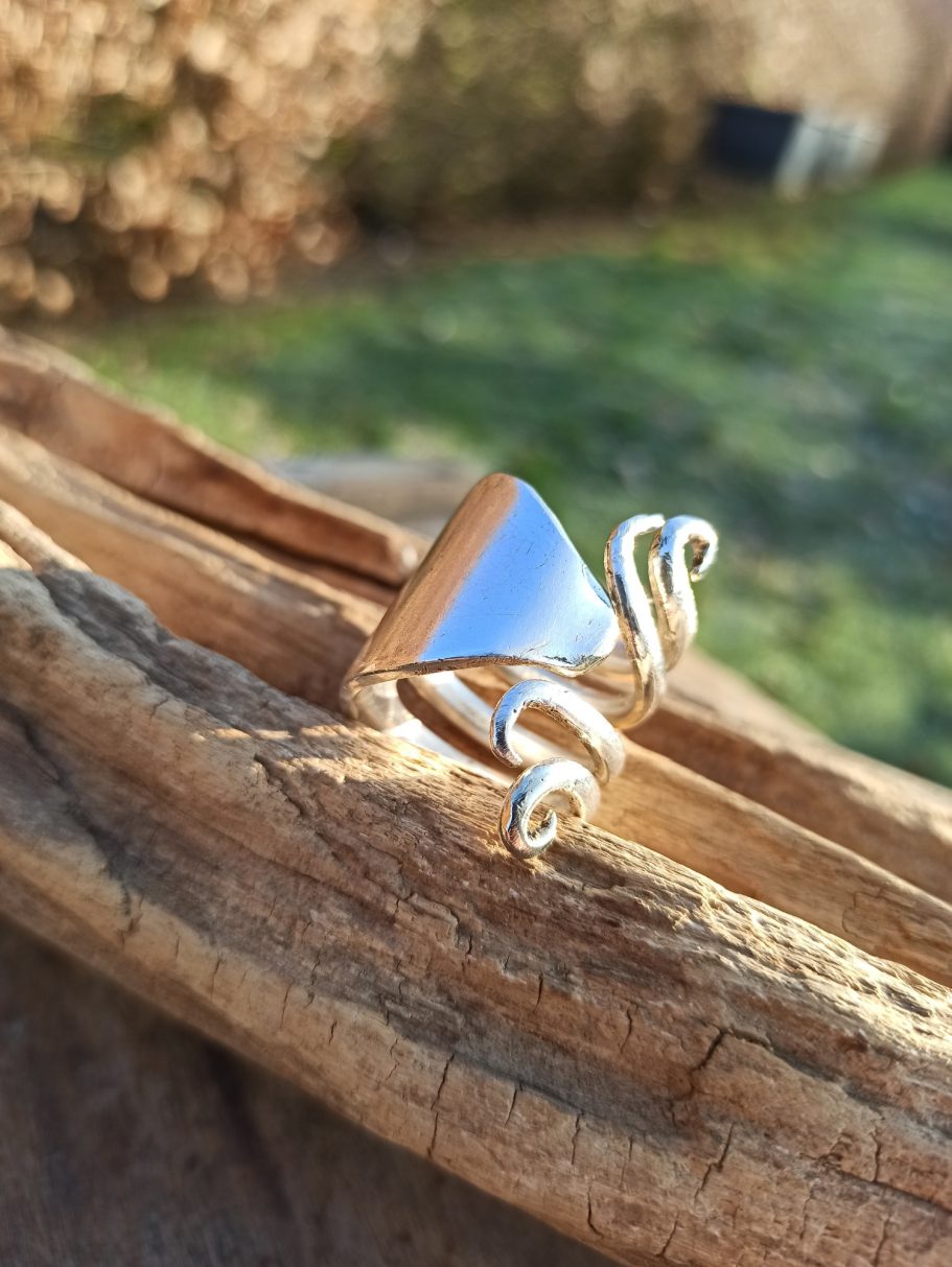 Ring versilbert bengoArt Gabelschmuck Ring mit Schnörkeln